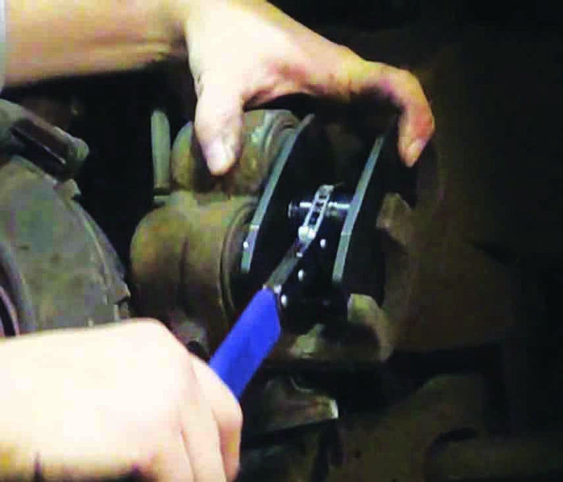 Ratcheting Brake Caliper Spreader